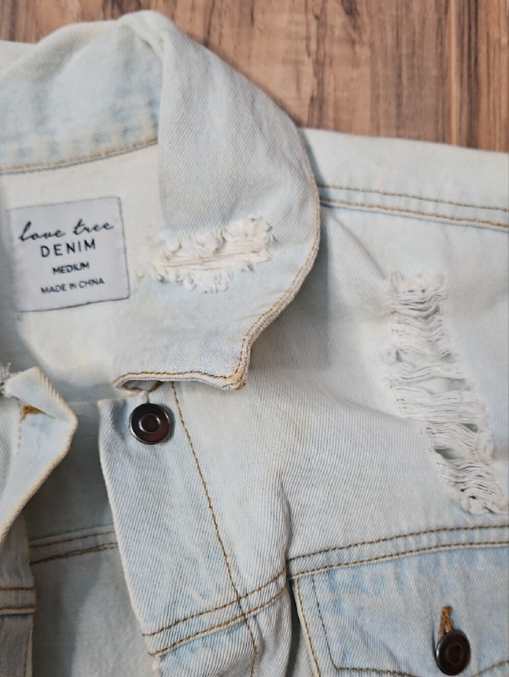 Love Tree Cream Cropped Denim Jacket with Floral Artwork Medium - Picture 9 of 11
